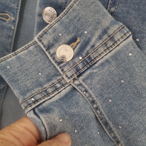Maurices Denim Shacket With Rhinestone Detail Women's Size 1X - Picture 5 of 9